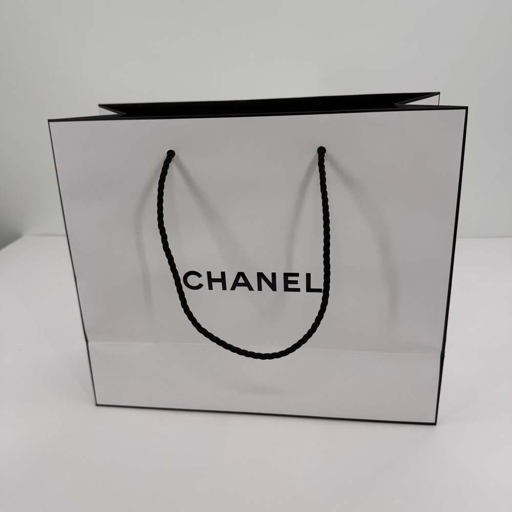 Authentic Chanel White & Black Shopping Bag w/ 1 Tissue Paper 11.5 x 9.75 x 4.75
